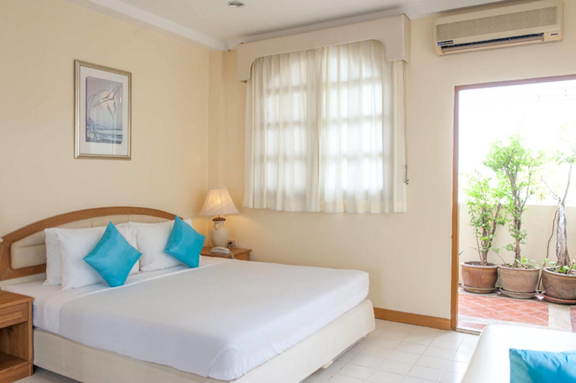 Lido Beach Hotel Pattaja Kültér fotó